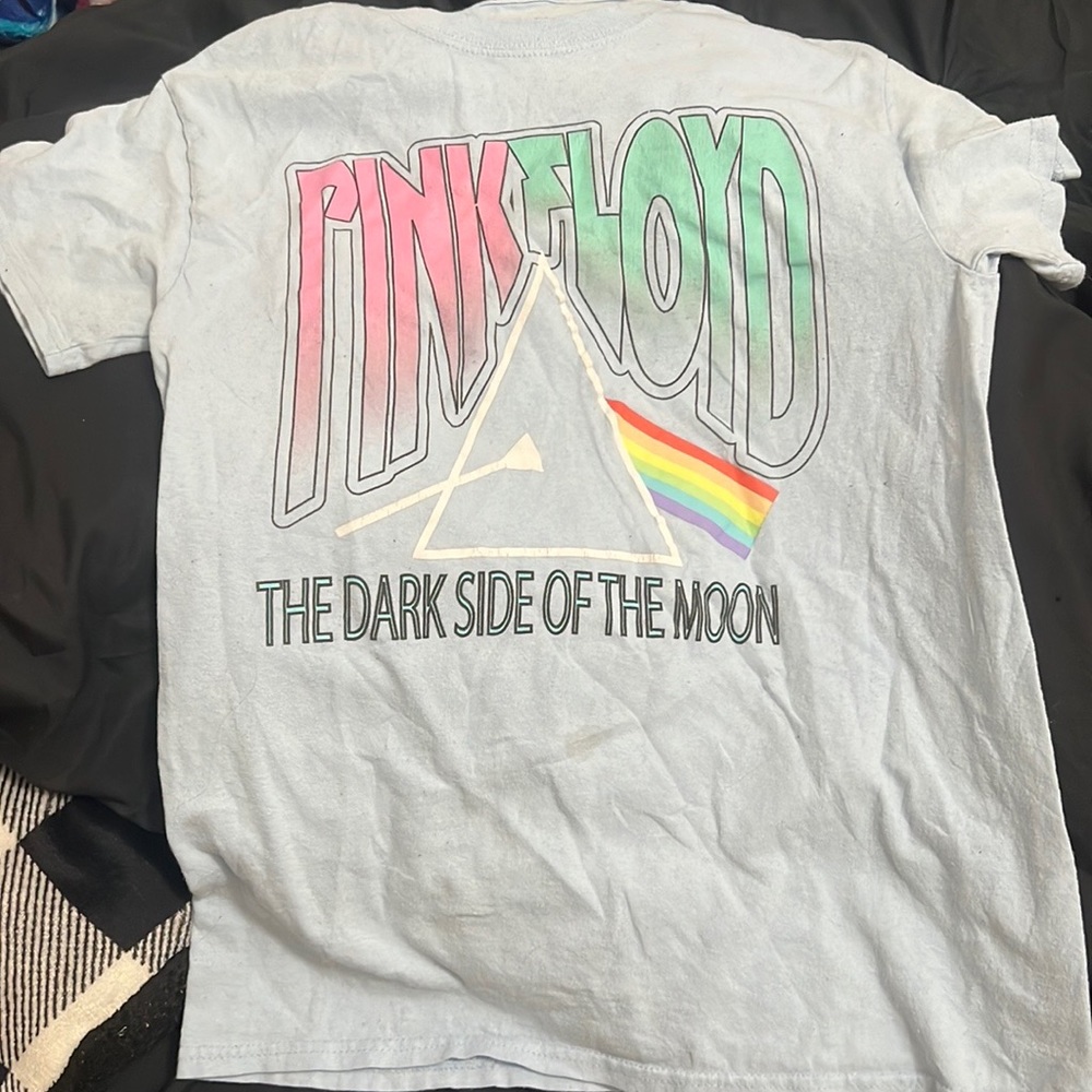womens pink floyd blue and rainbow tshirt